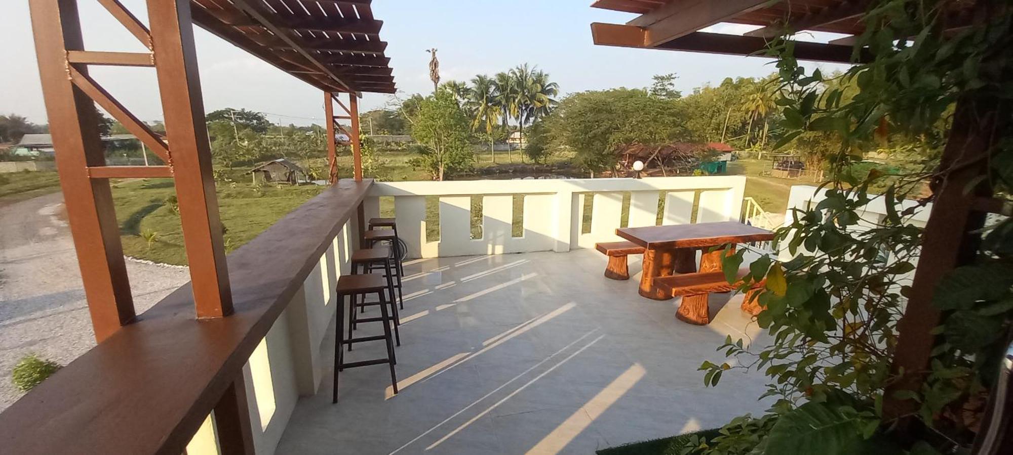 Bua Daeng Homestay Resort Kumphawapi Zewnętrze zdjęcie