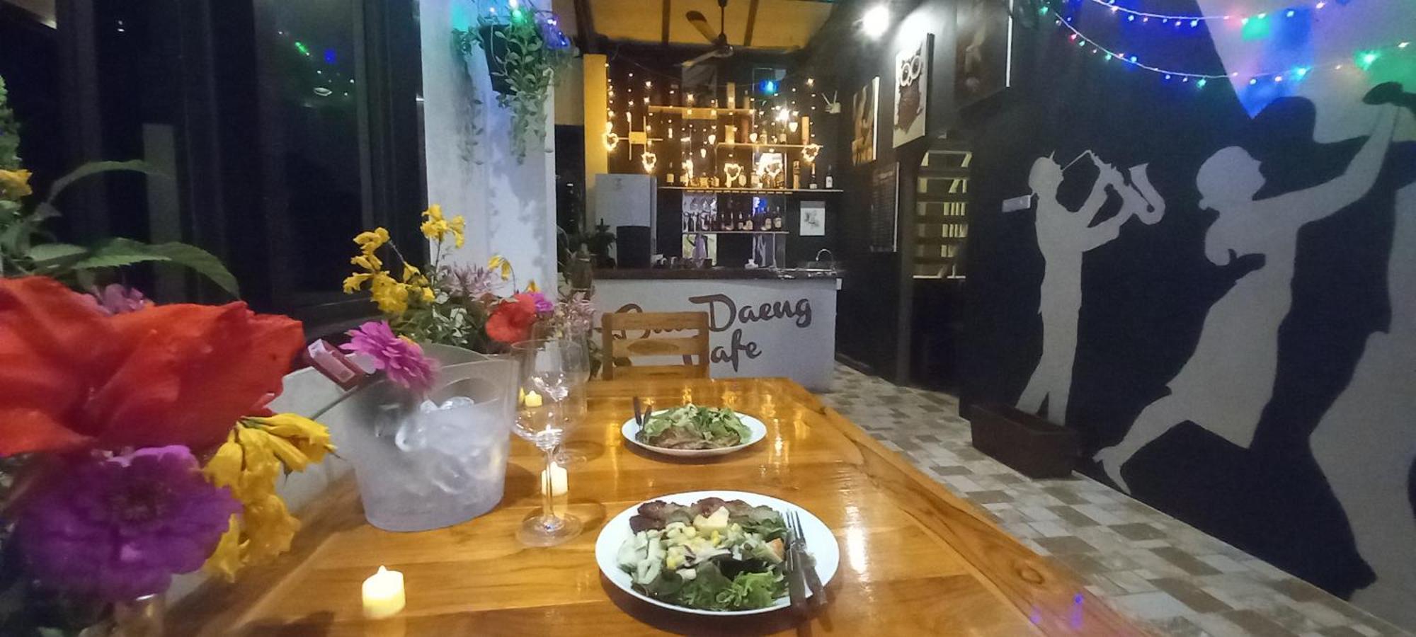 Bua Daeng Homestay Resort Kumphawapi Zewnętrze zdjęcie