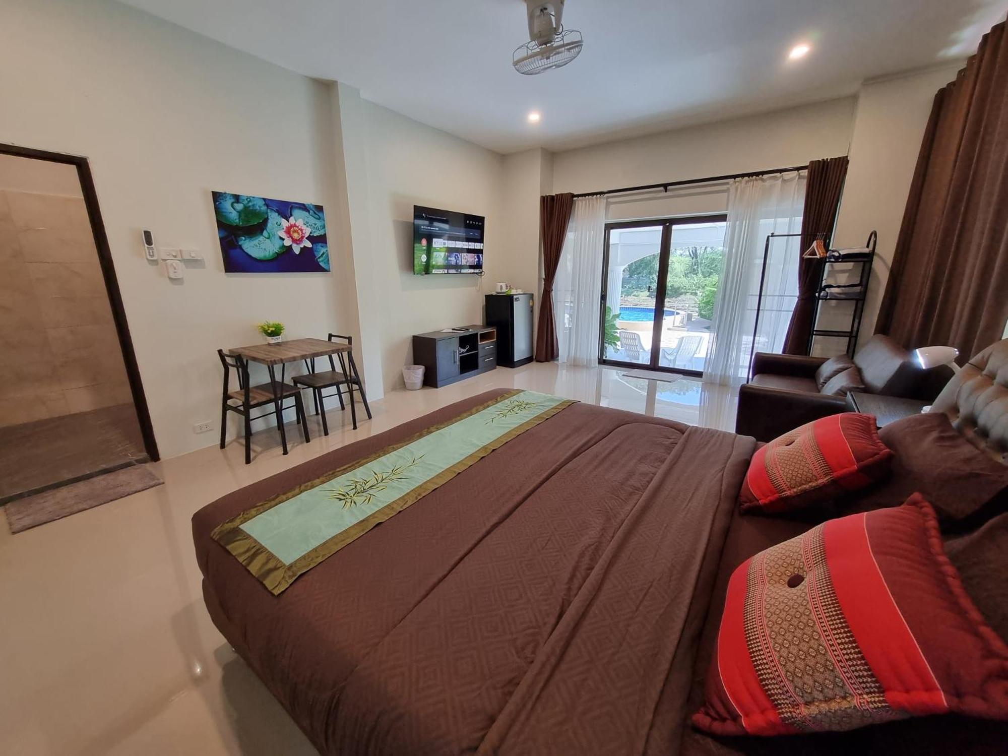 Bua Daeng Homestay Resort Kumphawapi Zewnętrze zdjęcie