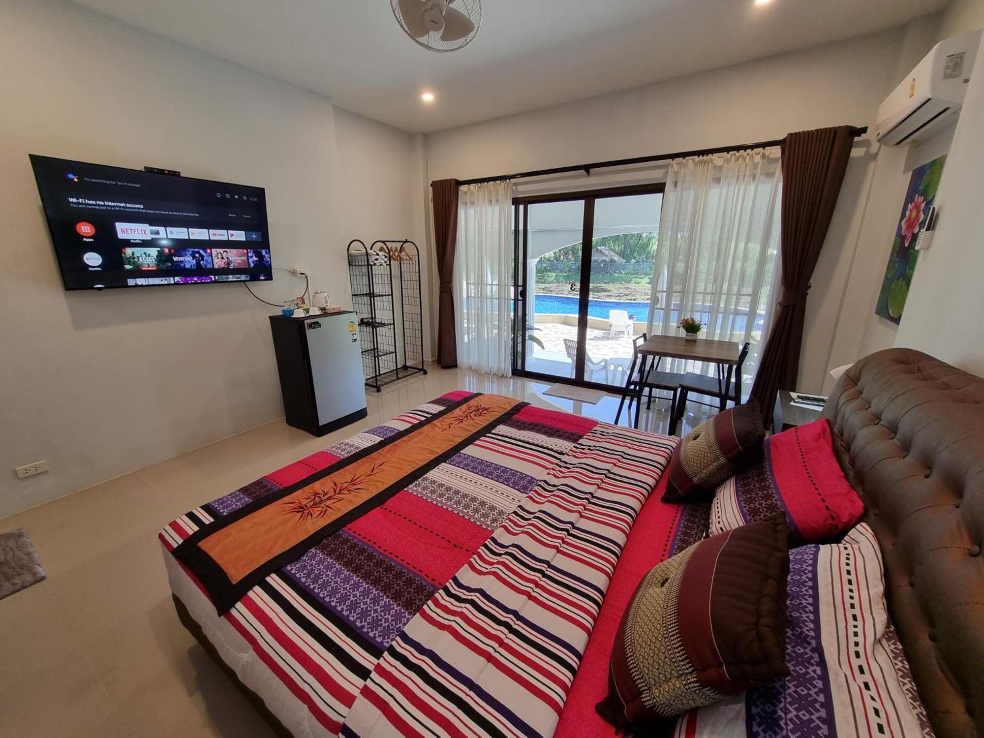 Bua Daeng Homestay Resort Kumphawapi Zewnętrze zdjęcie