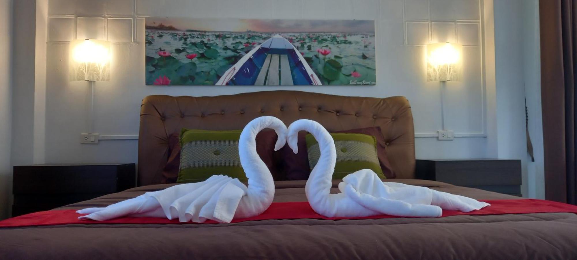 Bua Daeng Homestay Resort Kumphawapi Zewnętrze zdjęcie